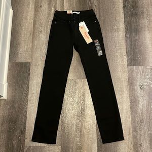 Levi’s 712 24x30 Slim Black